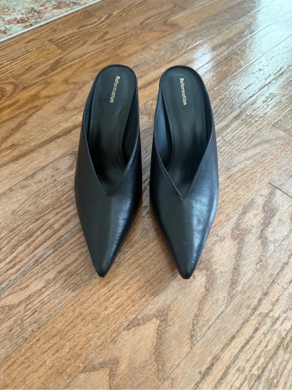 Reformation Wei Pointed Toe Pump - Picture 2 of 9